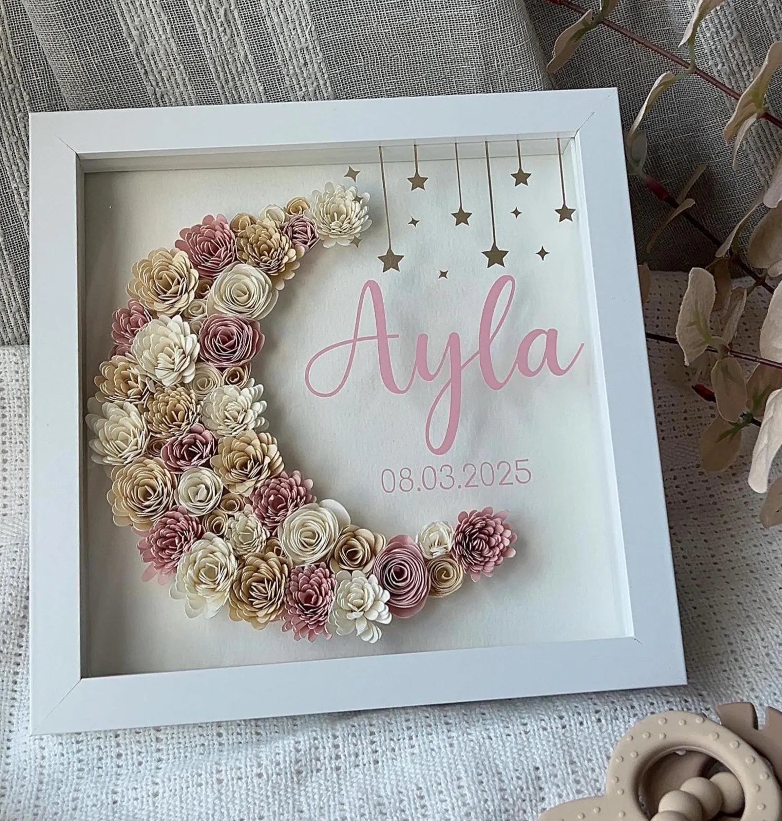 Boîte d'ombre lune et étoiles | Fleurs en papier personnalisée